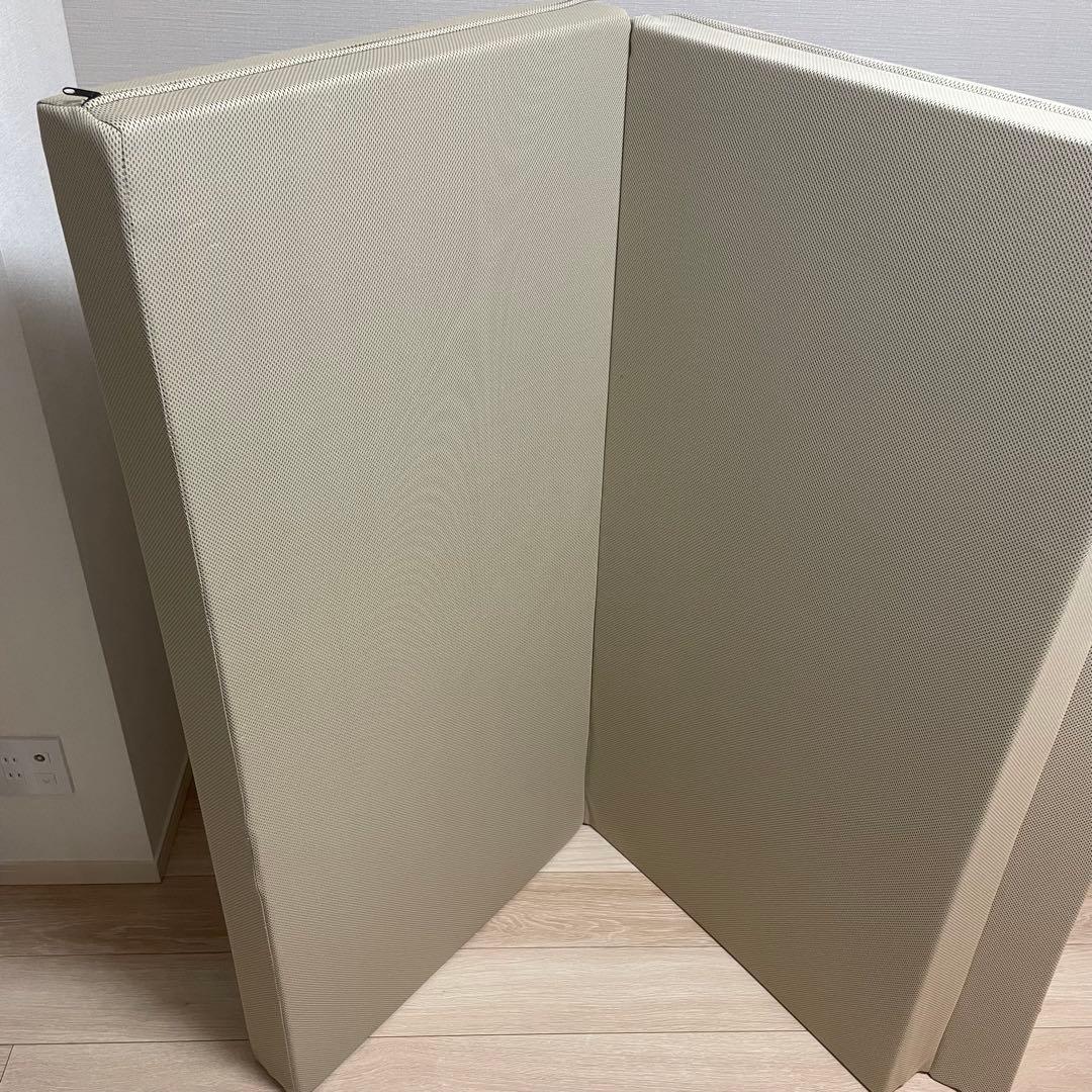 magniflex マニフレックス 三つ折 ダブル 引取り可（江戸川区船堀）