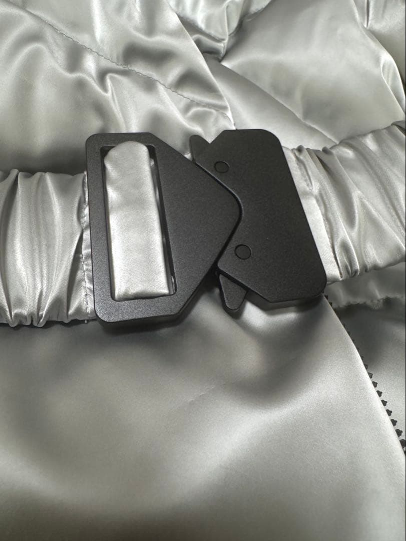 やす君プロフ確認さま専用 マークアンドロナ　ダウンベスト　シルバー