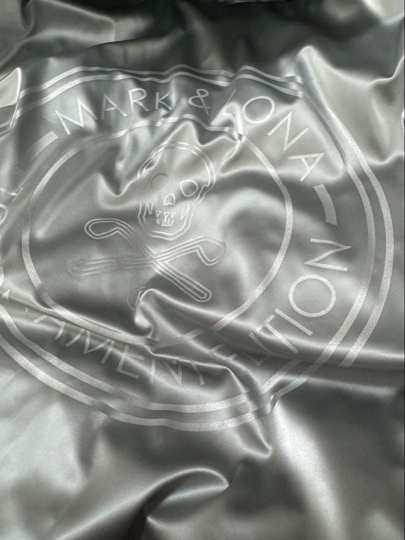 やす君プロフ確認さま専用 マークアンドロナ　ダウンベスト　シルバー