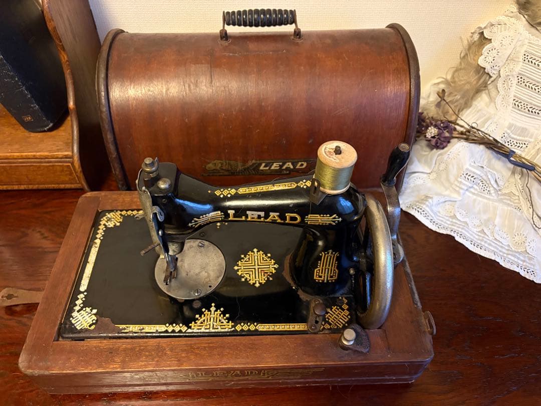 LEAD ミシン　アンティーク　手回しミシン