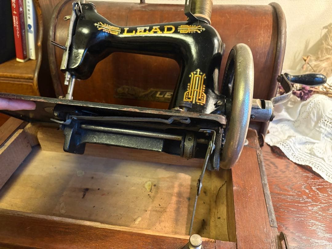 LEAD ミシン　アンティーク　手回しミシン