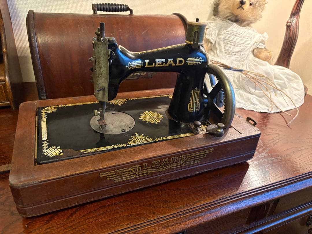 LEAD ミシン　アンティーク　手回しミシン