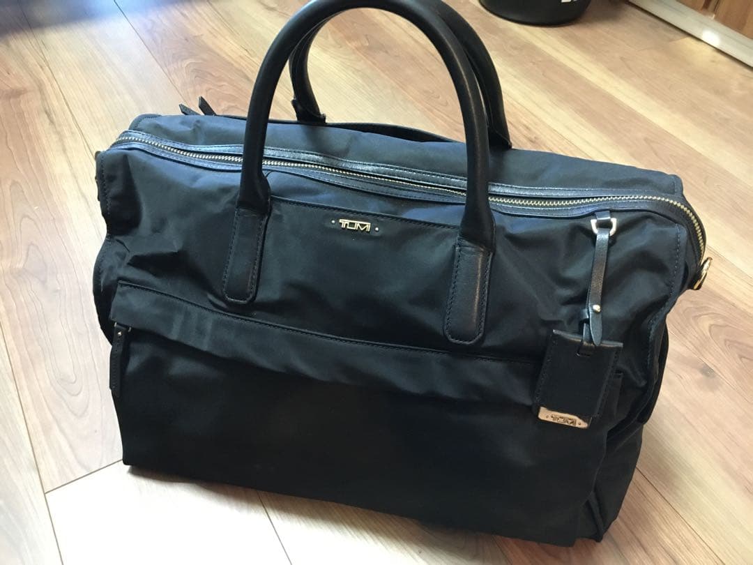 【TUMI】VOYAGEUL ボヤジュール　黒　カバン　レディース