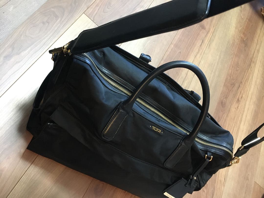 【TUMI】VOYAGEUL ボヤジュール　黒　カバン　レディース