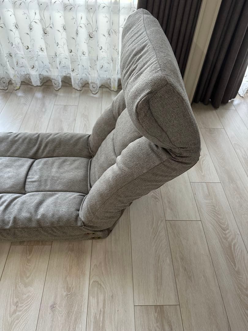 足までくつろぐ　リクライニング椅子 グレー