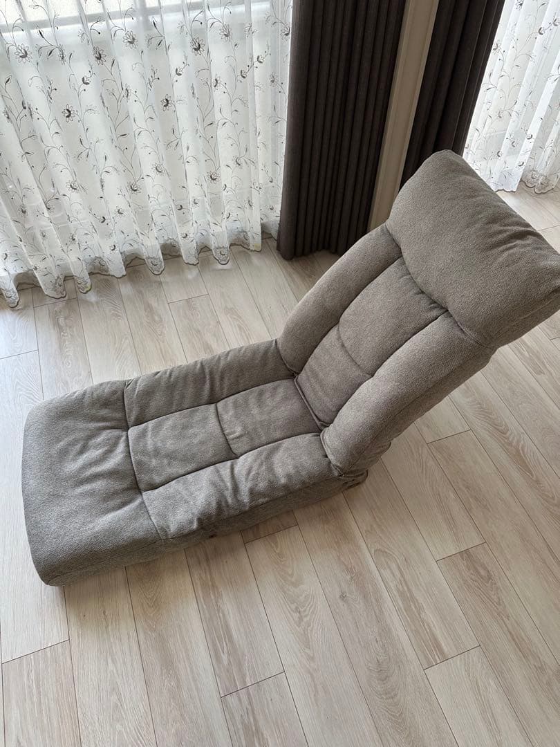 足までくつろぐ　リクライニング椅子 グレー