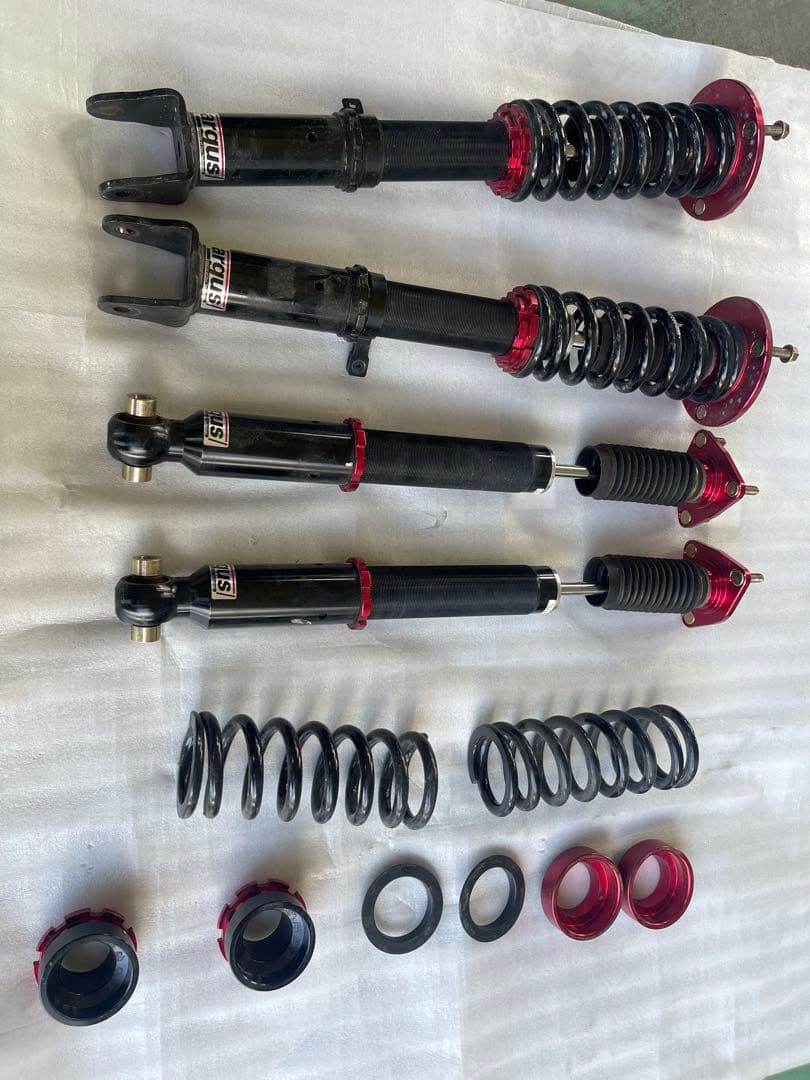 Largus全長調整式車高調キットSpecS