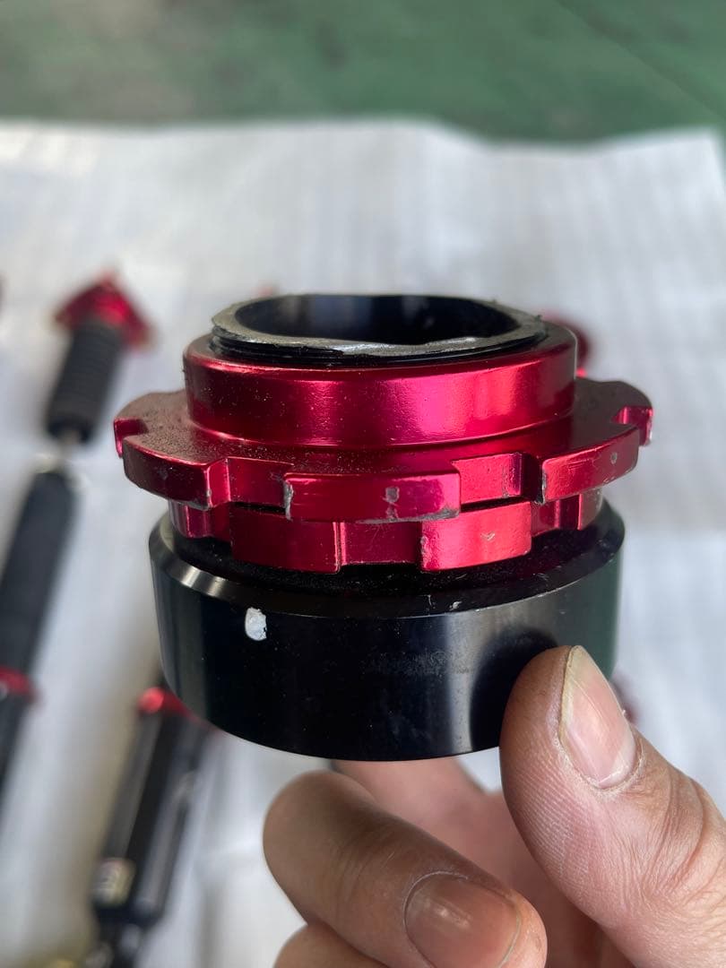 Largus全長調整式車高調キットSpecS