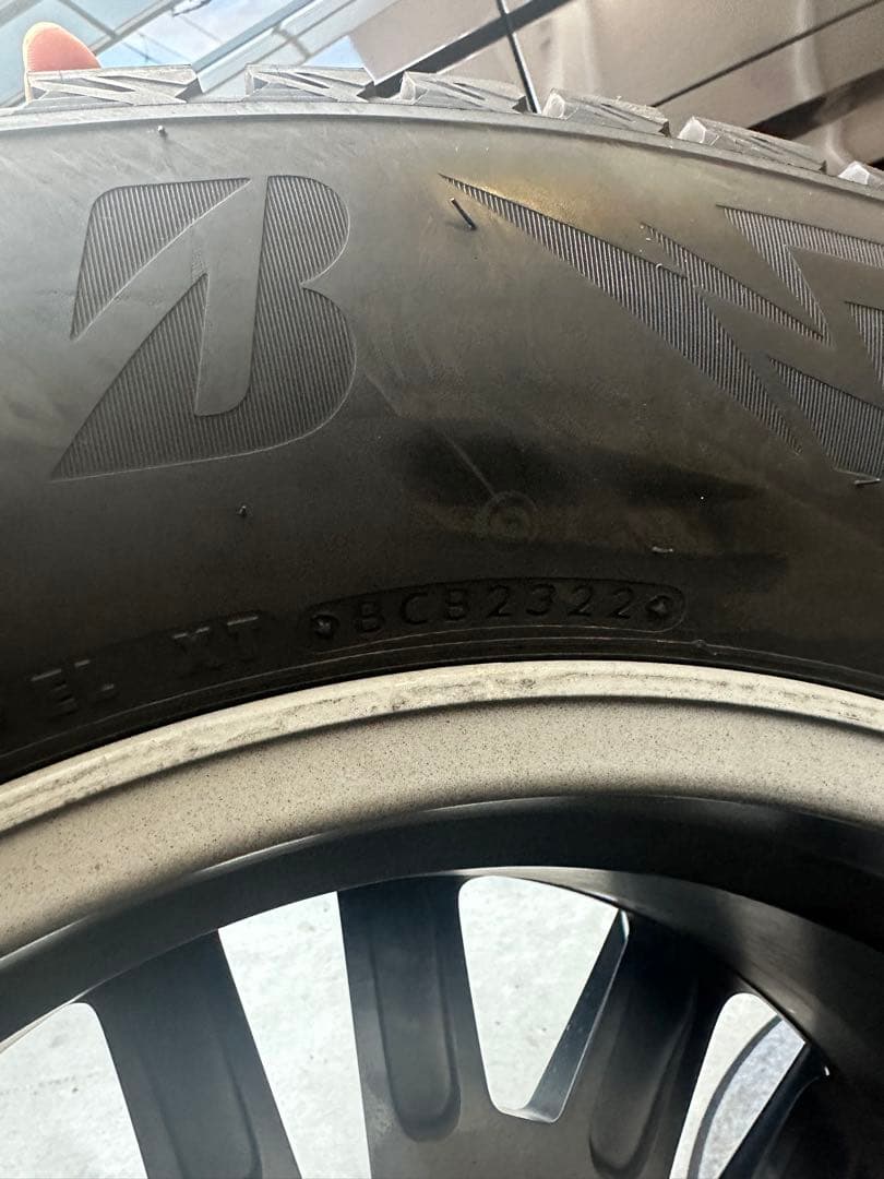 4本セット　プラド150後期　ブラックエディション　ブリヂストン　スタッドレス