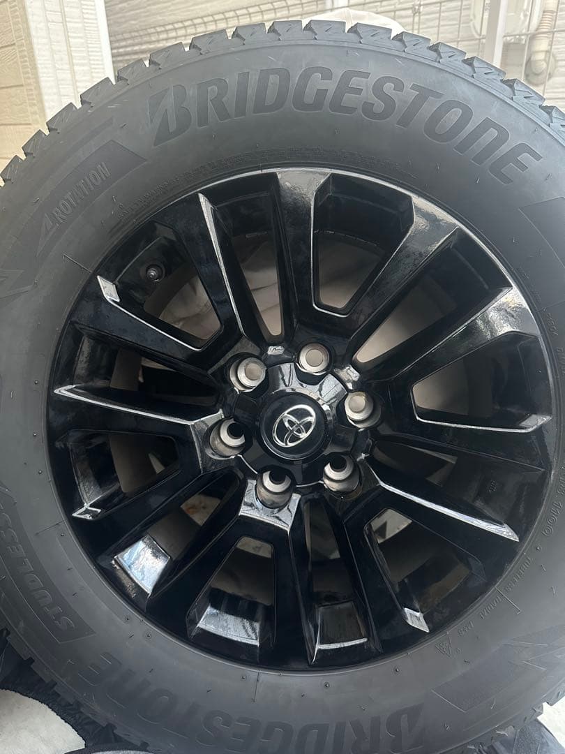 4本セット　プラド150後期　ブラックエディション　ブリヂストン　スタッドレス