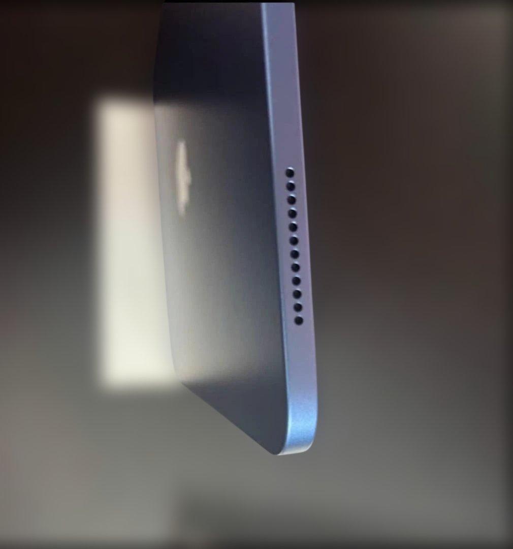 iPad11世代（A16）ブルー