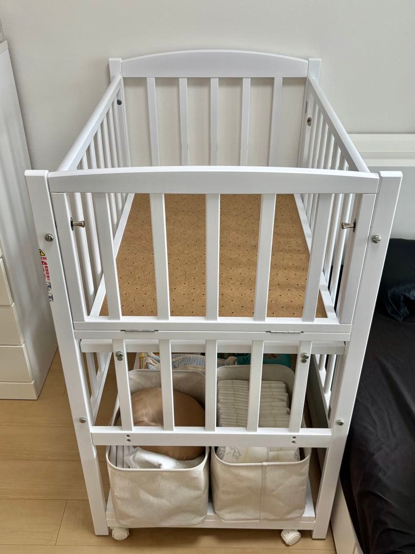 【極美品】カトージプレミアムライン ハイタイプ ツーオープン ミニベッド