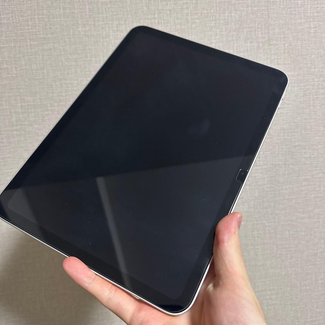 iPad 10世代 シルバー iPad 本体 薄型