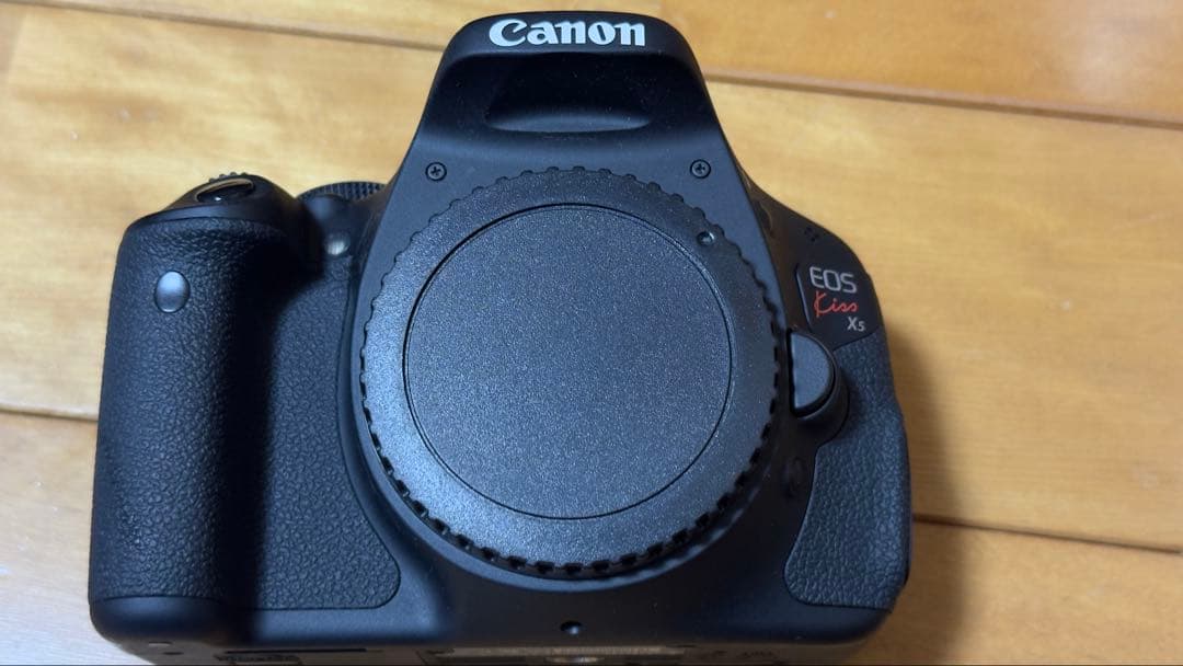 Canon EOS kiss X5 (TAMRON 18-270mm付き)