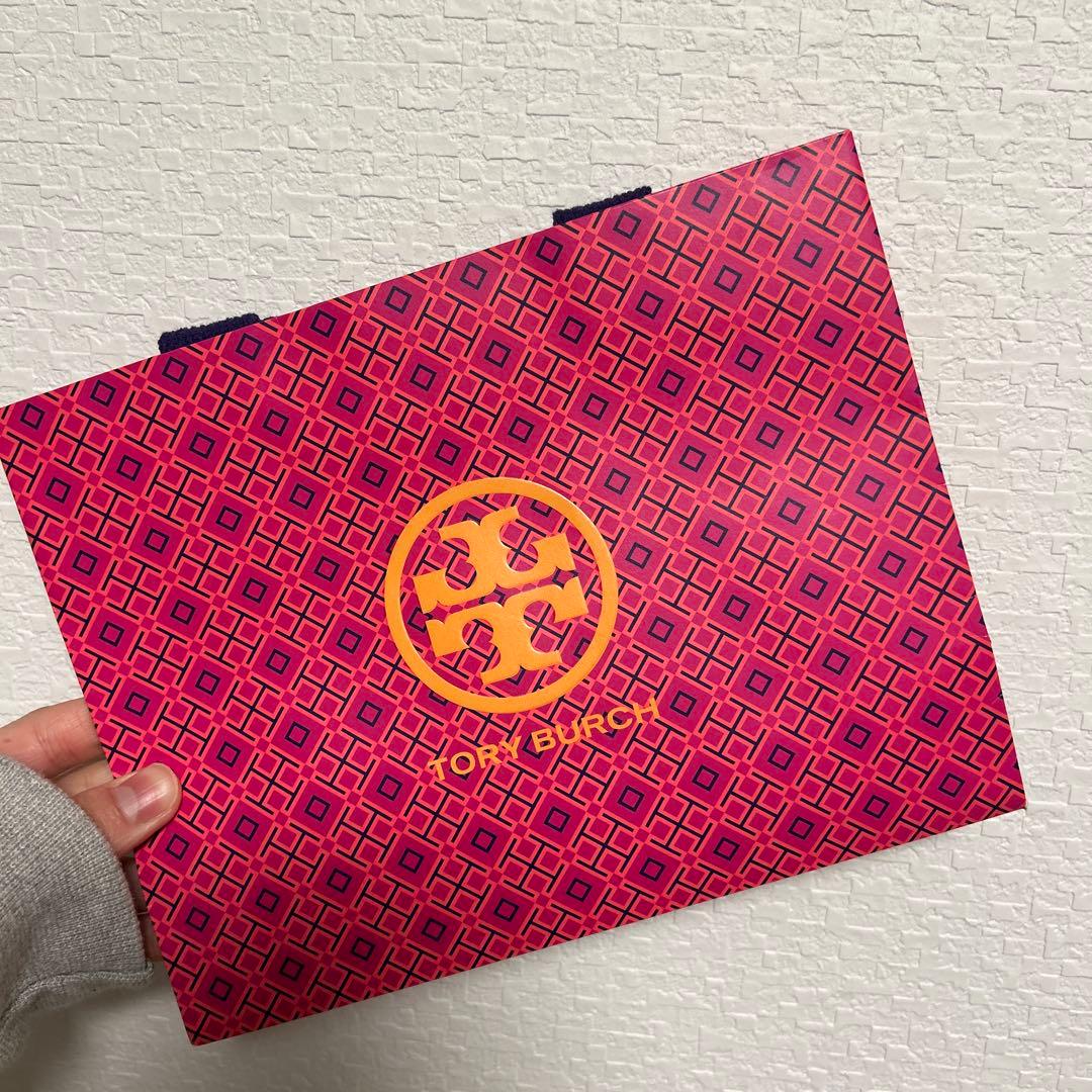 Tory Burch 名刺入れ　超美品