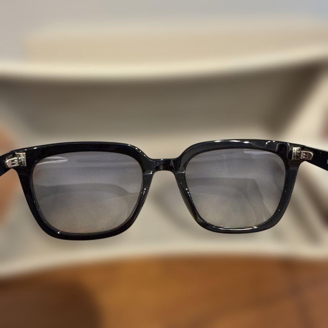 小物 GENTLE MONSTER NOMA