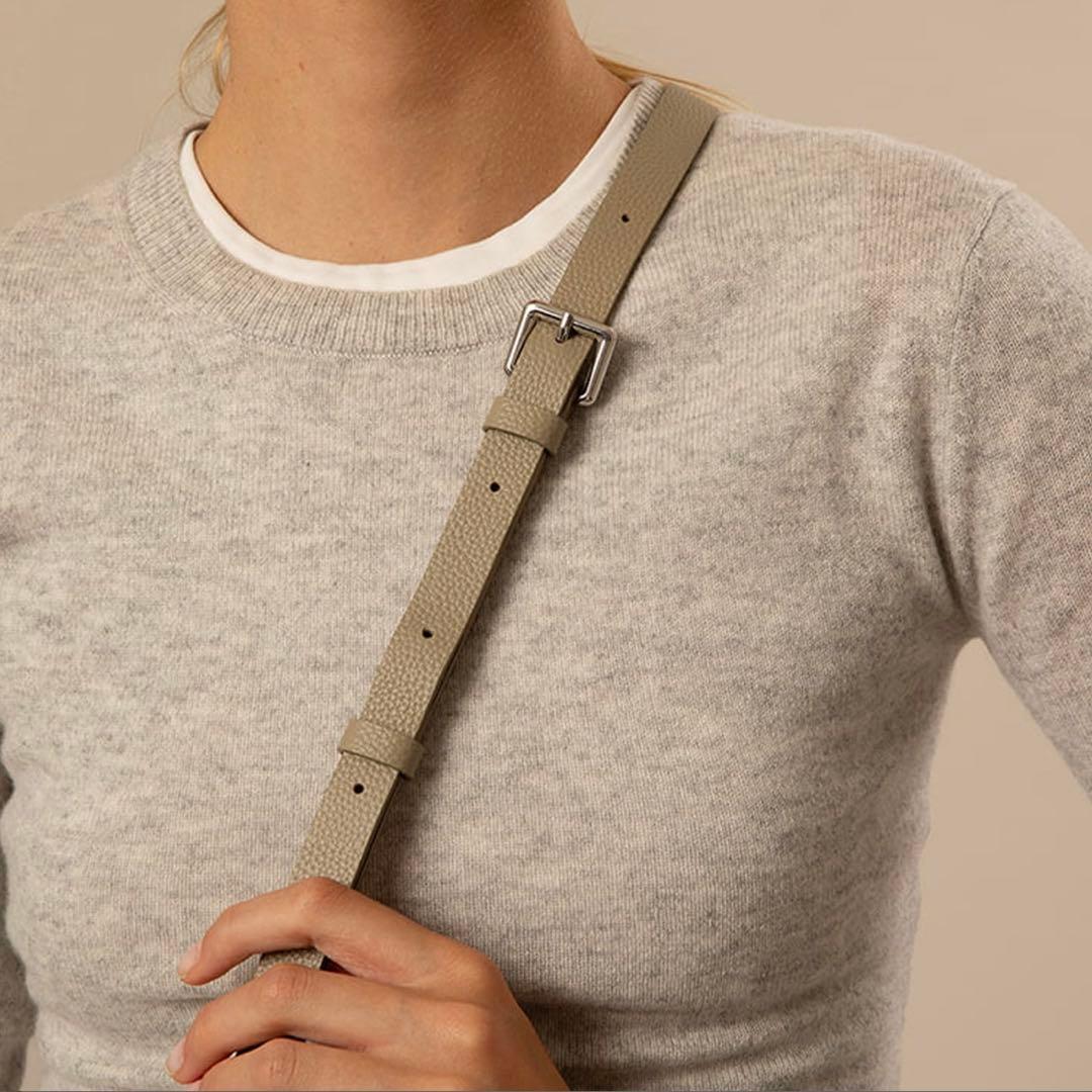 バンドリヤー　iPhone17