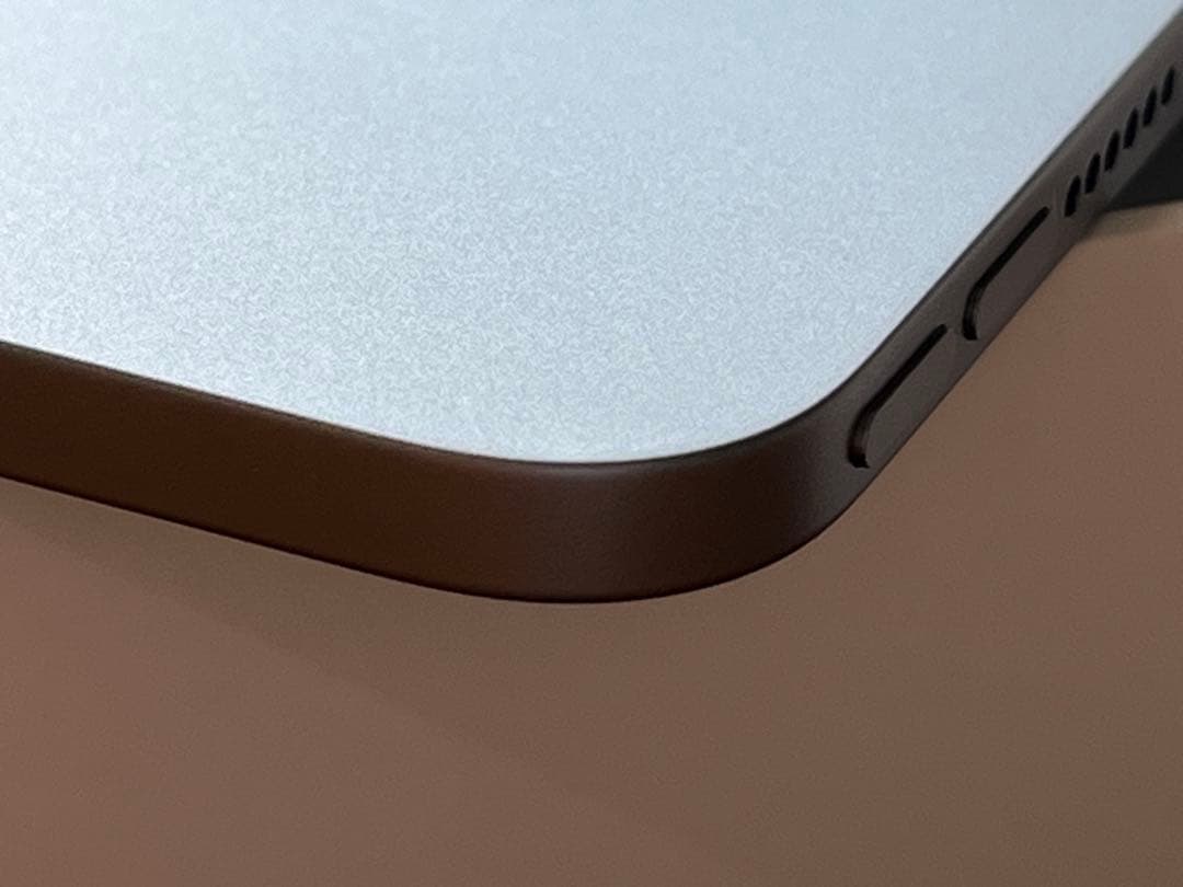 新品同様 iPad mini A17pro 128gb 第７世代