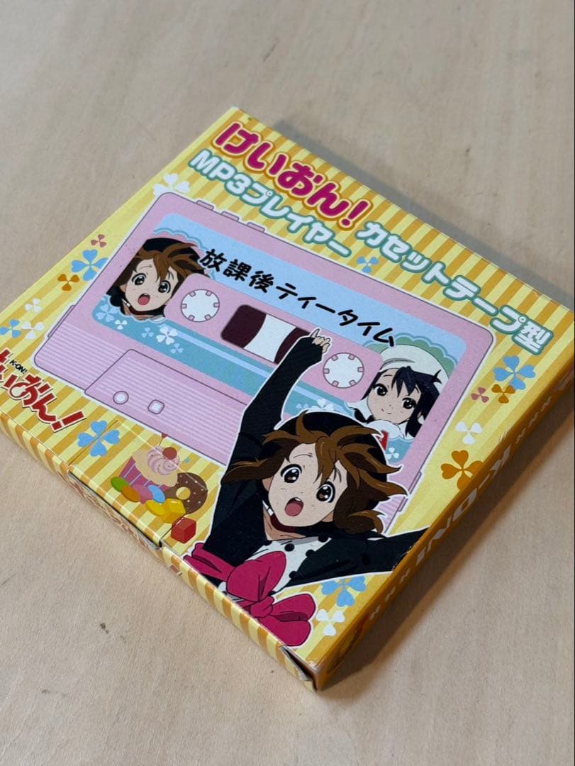 けいおん！カセットテープ型MP3プレーヤー ピンク