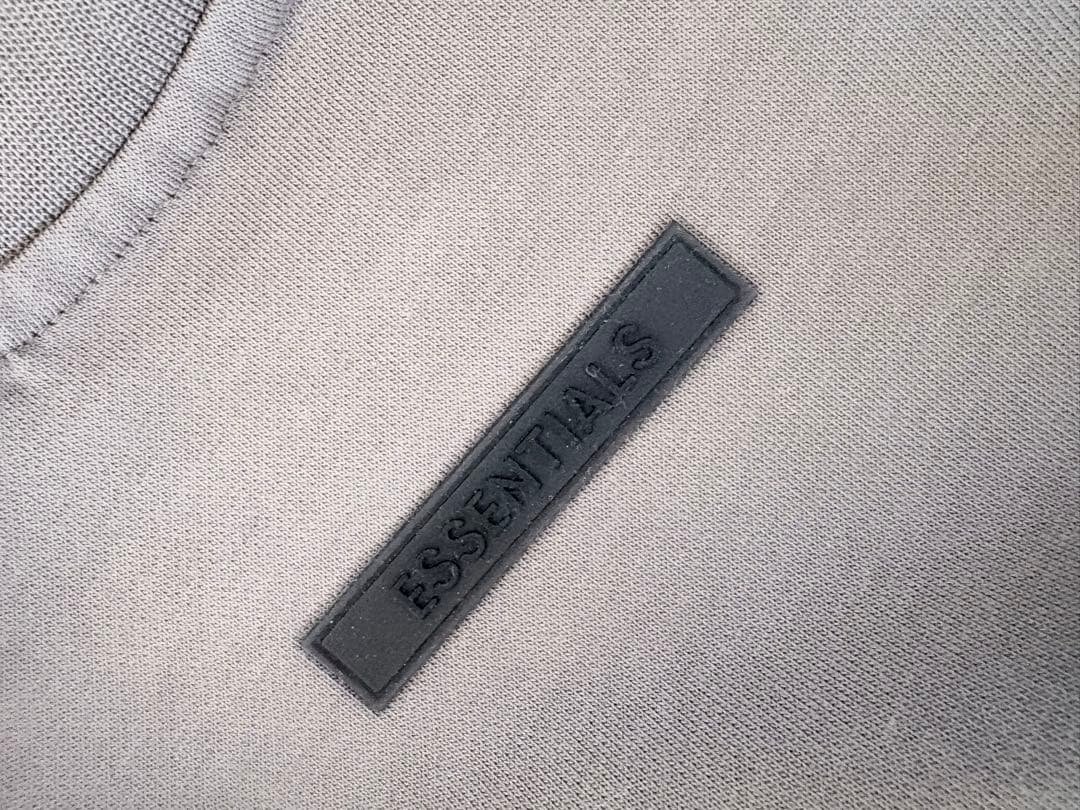 FOG ESSENTIALS トレーナー　スウェット　未使用