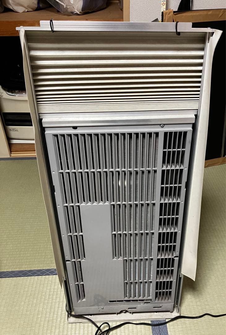 トヨトミルームエアコン窓用　ジャンク