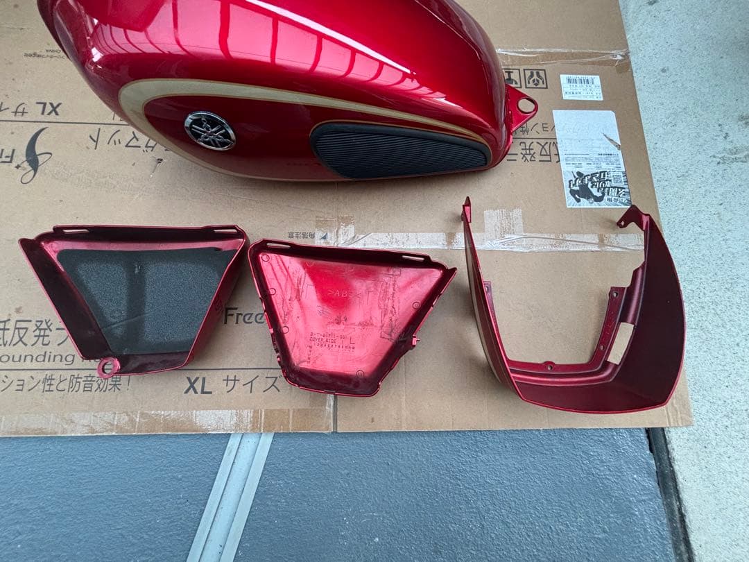 Yamaha SR400 fi タンクとパーツセット レッド