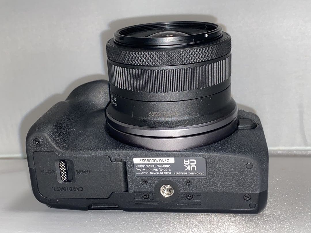 【美品】Canon EOS R50 18-45mm レンズキット カメラ