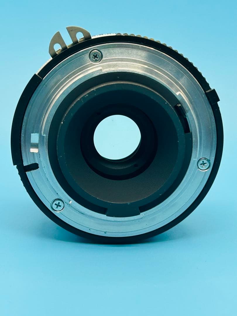 Nikon EM ZOOM Ai 35〜70 MACRO f / 3.3〜4.5