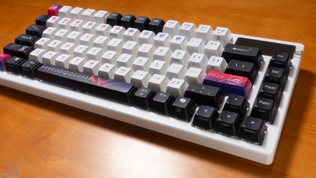 ASUS「ROG Azoth X」ゲーミングキーボード★使用わずか