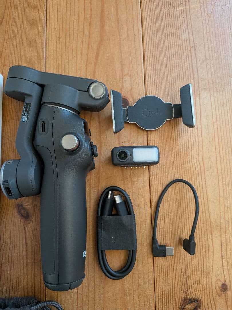 DJI OSMO MOBILE 8 スマートフォンスタビライザー【最新モデル】