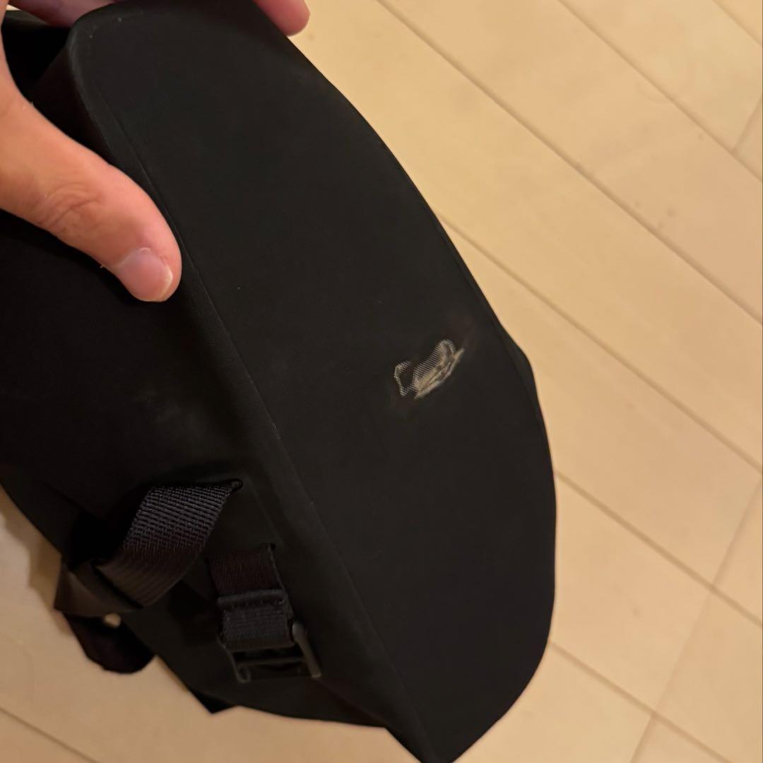 Apidura レーシング ハンドルバーバッグ5L