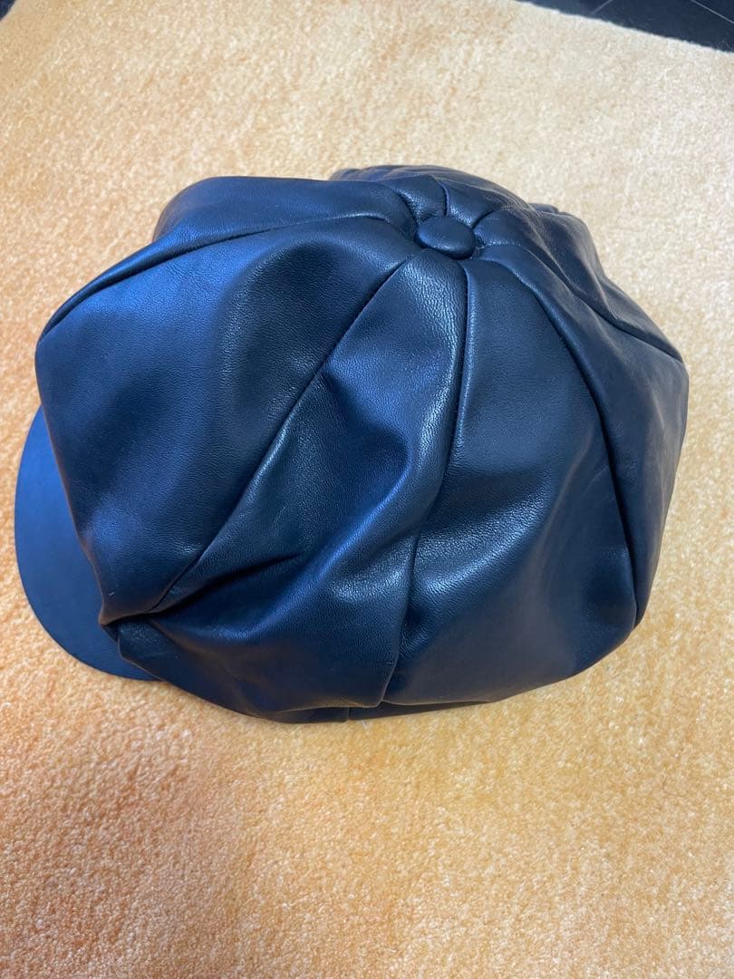 エンダースキーマ　黒 レザー キャスケット 帽子