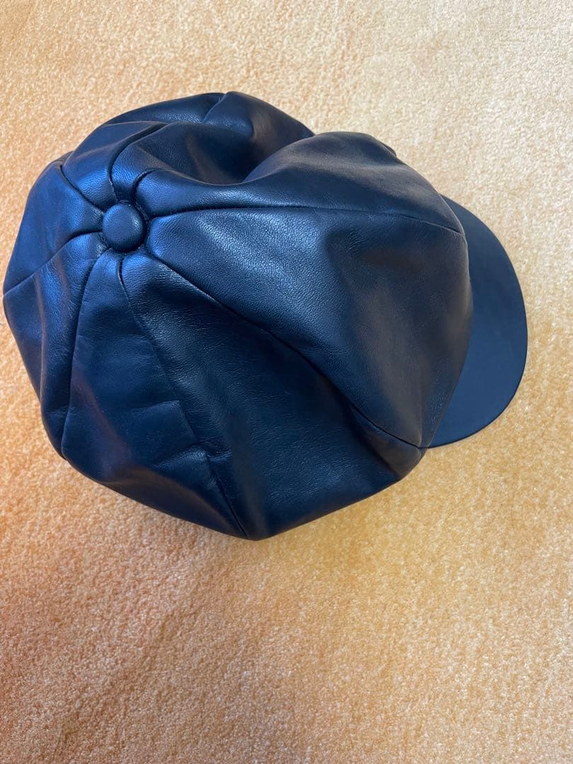 エンダースキーマ　黒 レザー キャスケット 帽子