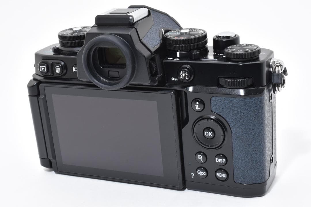 ■美品■Nikon Z fc ボディエクステリア張替え済み