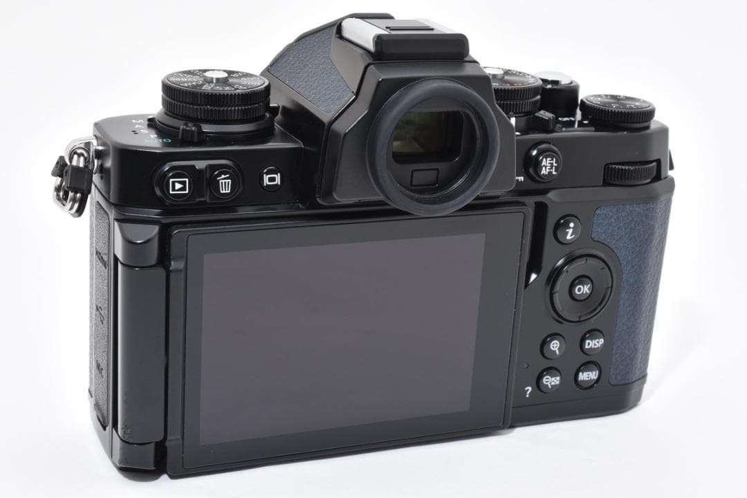 ■美品■Nikon Z fc ボディエクステリア張替え済み