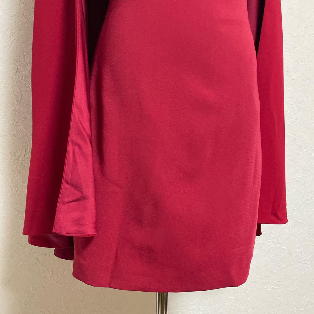 【美品】アリスアンドオリビア オフショルダーケープ付タイトワンピース M 赤