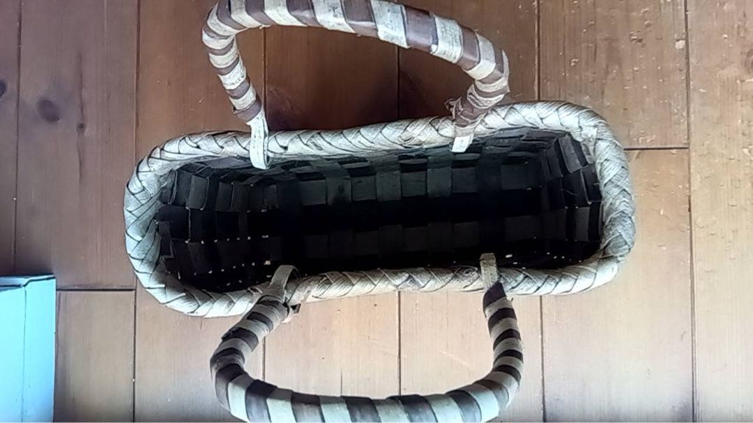 国産（山形県新庄市産）クルミの皮バック新品未使用