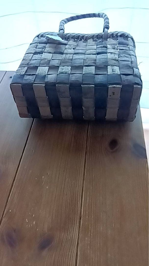 国産（山形県新庄市産）クルミの皮バック新品未使用