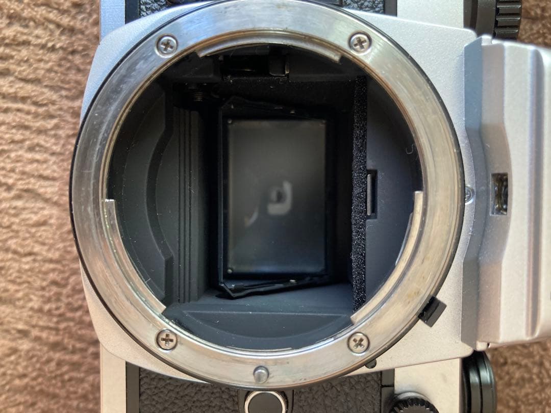 Nikon NEW FM2 後期型 S/N N869… CEマークあり