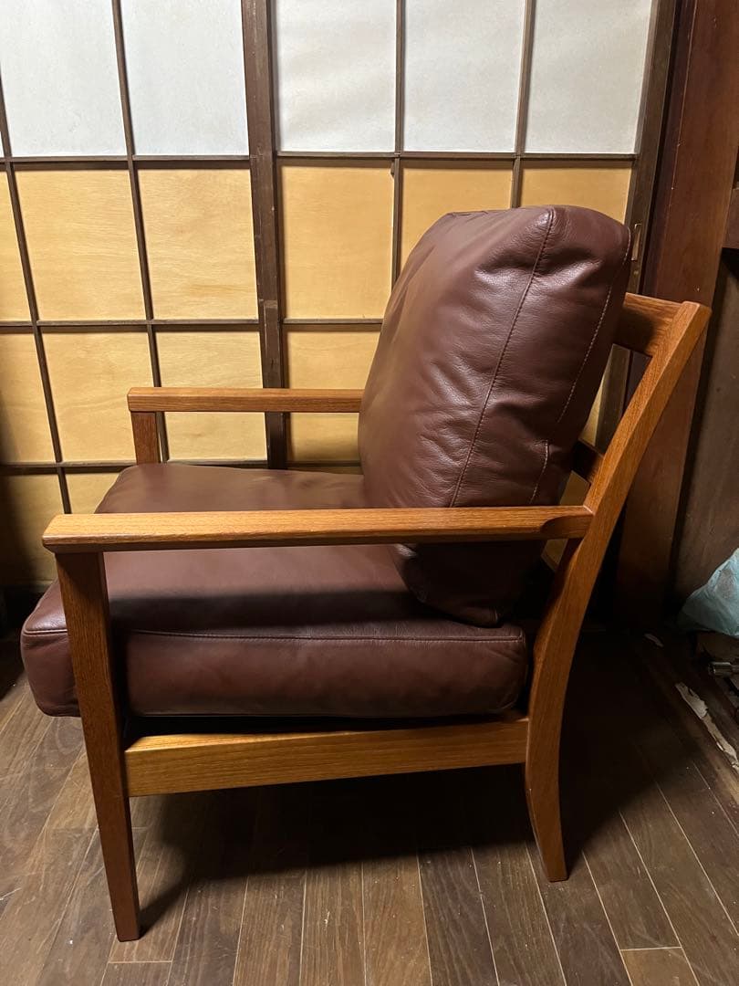 北欧　ビンテージ　チーク製　レザー　本革　シングルソファ