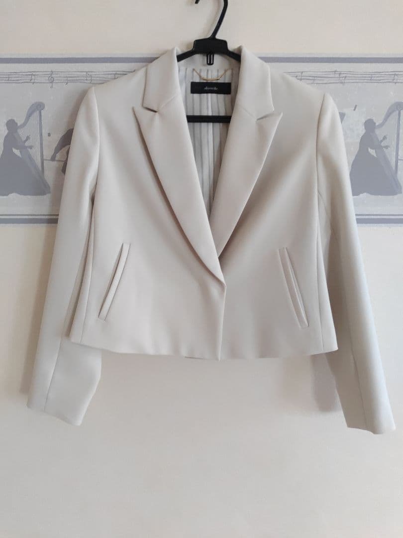 未使用　allureville　ギャバショートジャケット　テーラードジャケットS