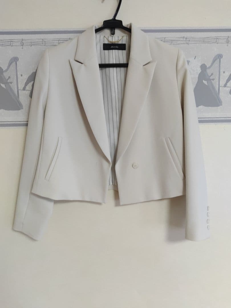 未使用　allureville　ギャバショートジャケット　テーラードジャケットS