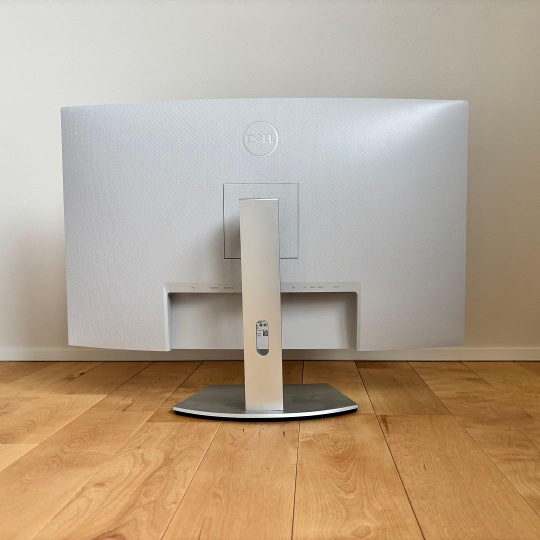DELL 31.5インチ曲面4Kモニター S3221QS