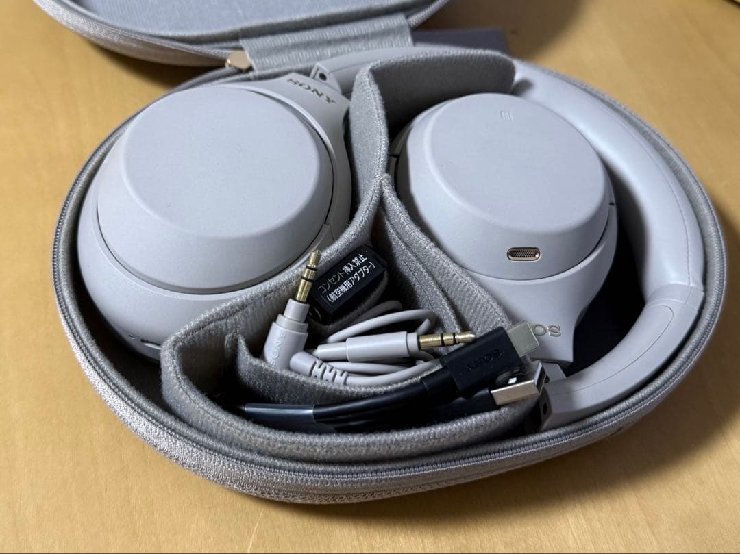 Sony WH-1000XM4 プラチナシルバー