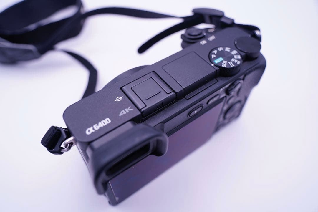 Sony α6400 ミラーレスカメラ E 18-135mm レンズ付き