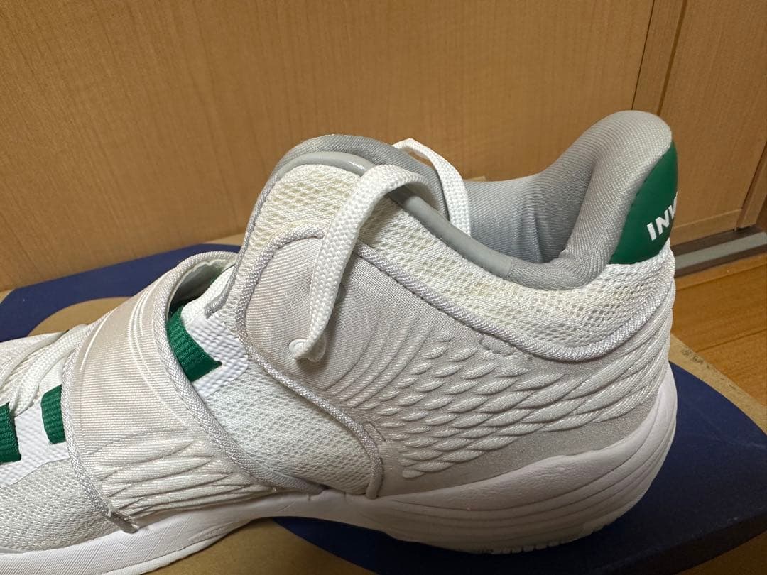 asics インベートノバ INVATE NOVA バスケットシューズ 28.0