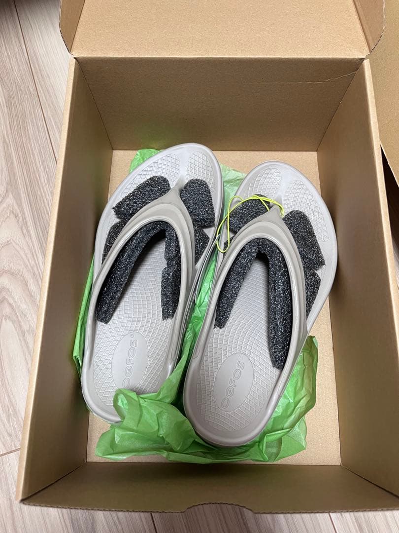 ウーフォス OOFOS ウーメガ リカバリーサンダル Oomega 正規箱付き