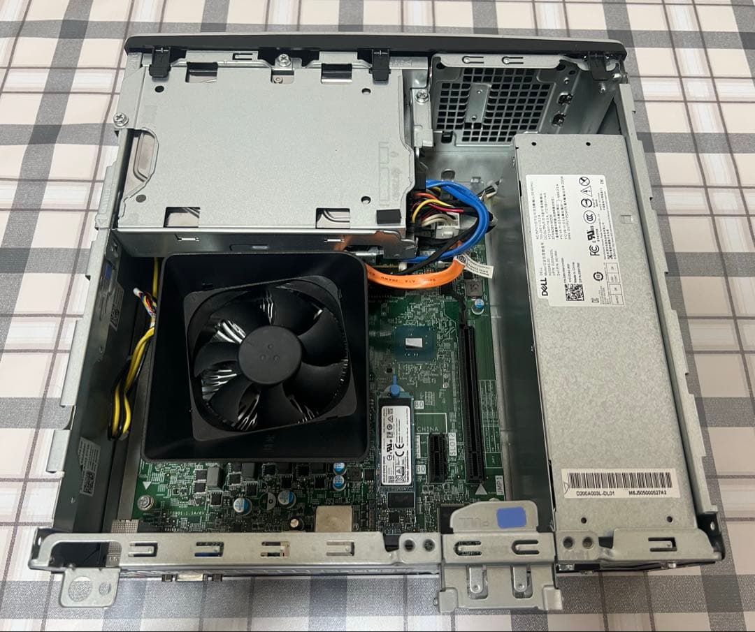 Dell InspironデスクトップパソコンOffice/SSD256/16G