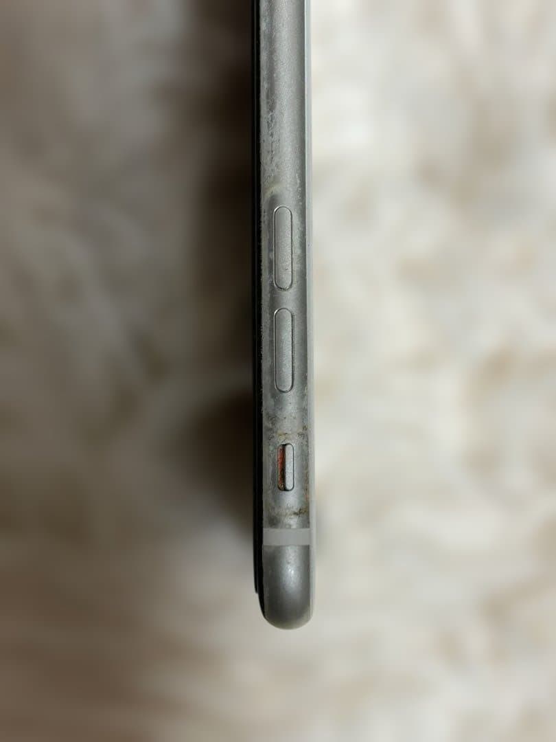 iPhone se2 ホワイト 最大容量78%