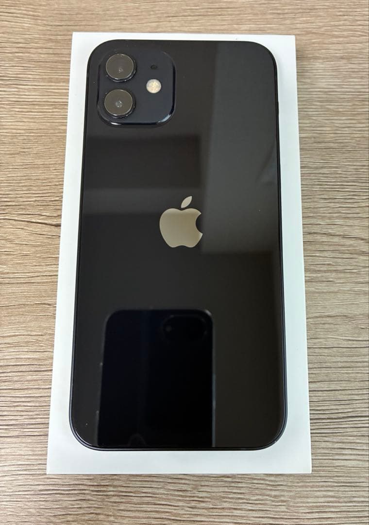 iPhone12 本体　64GB